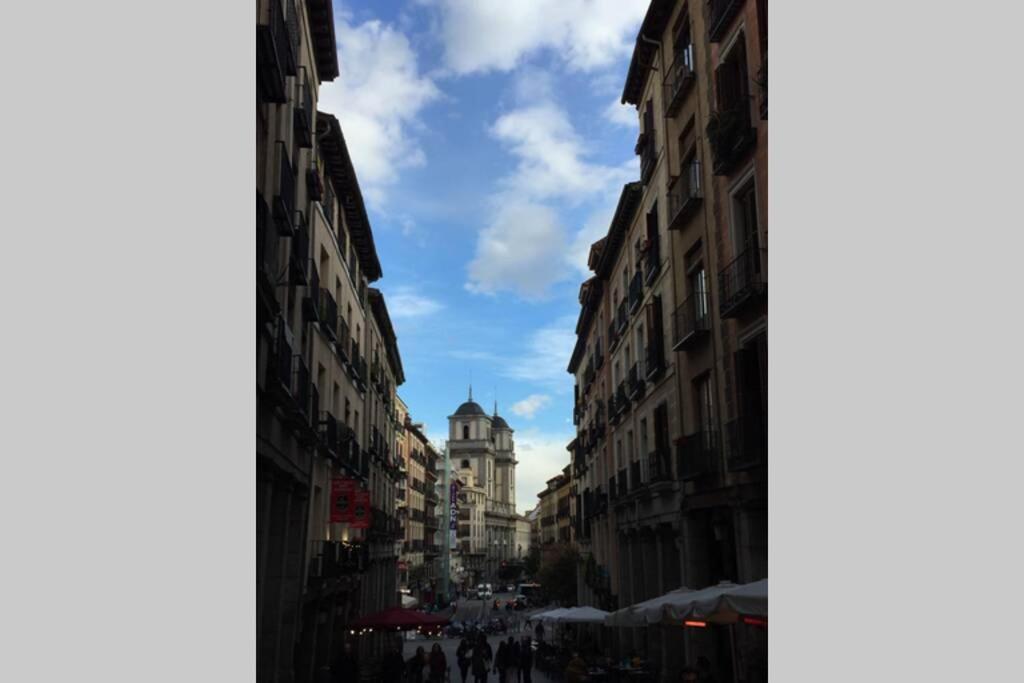 Plaza Mayor-Acogedor Apartamento En Edificio Historico Del Centro-Wifi Daire Madrid Dış mekan fotoğraf